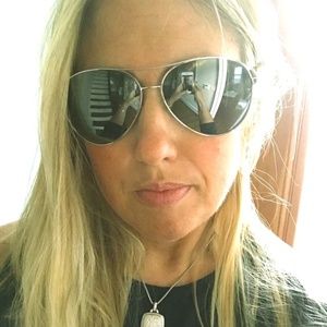 Meet your Posher, Meg